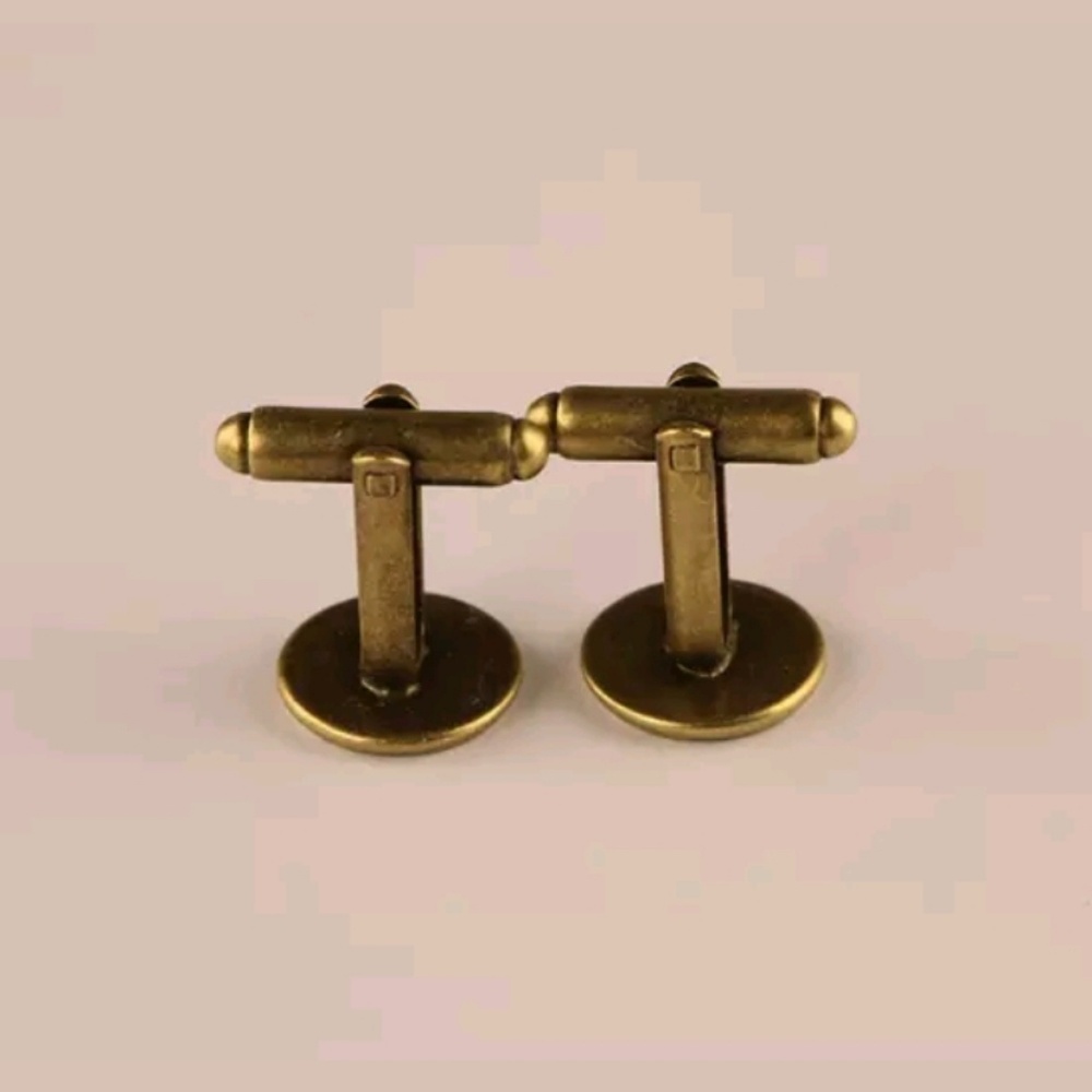 Old World Map Antiqued Gold Cufflinks - Picture 4 of 5